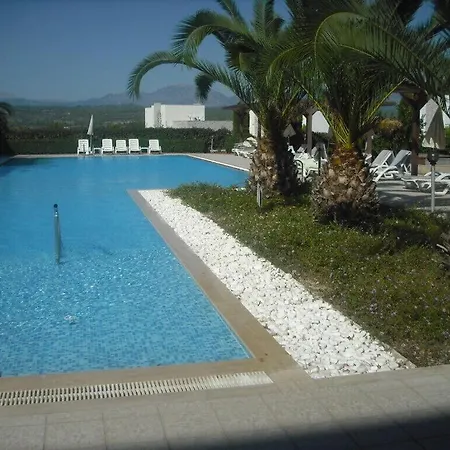 Spring F5, Delightful 2 Bed Home Within A Beautifully Laid Out Gated Community *